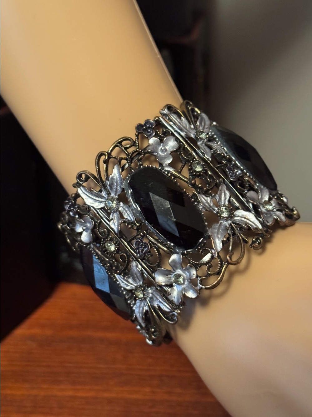 Black Floral Filigree Stretch Bracelet with Faceted Stones